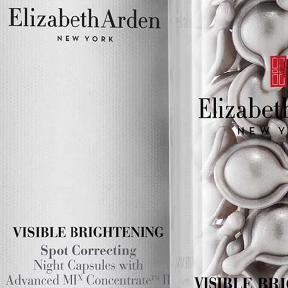 Elizabeth Arden Visible Whitening Capsules - Picture 3 of 5